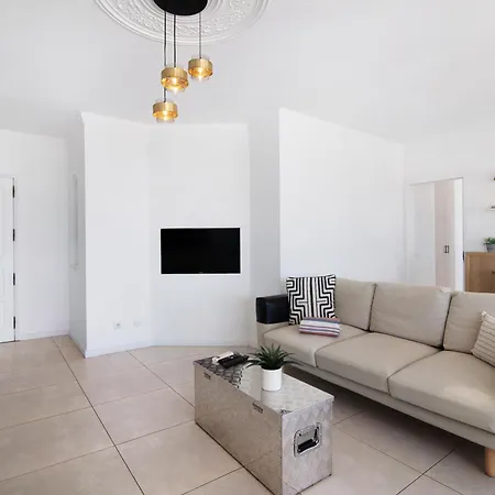 Apartamento Lindo T2 Com Vista Mar