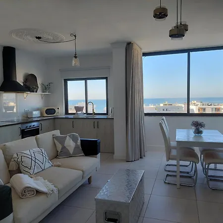 Lindo T2 Com Vista Mar Quarteira